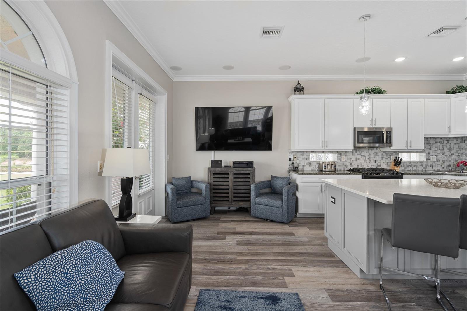 1402 Titian Ct Property Photo 16