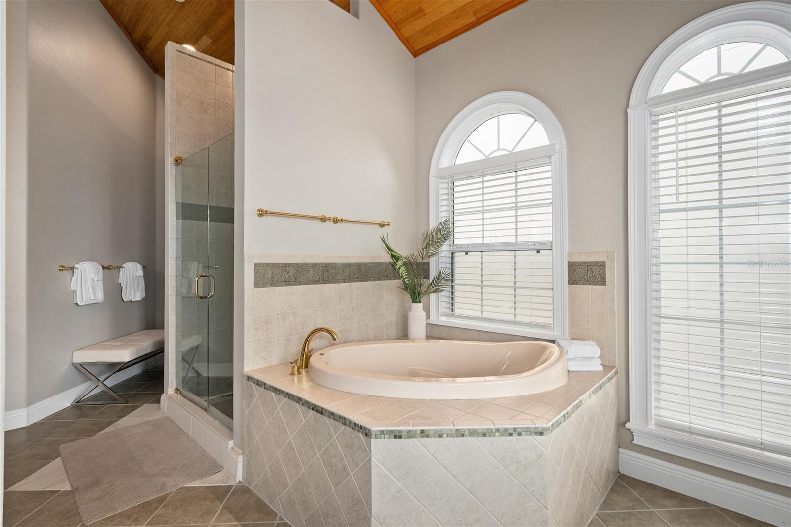 1402 Titian Ct Property Photo 34