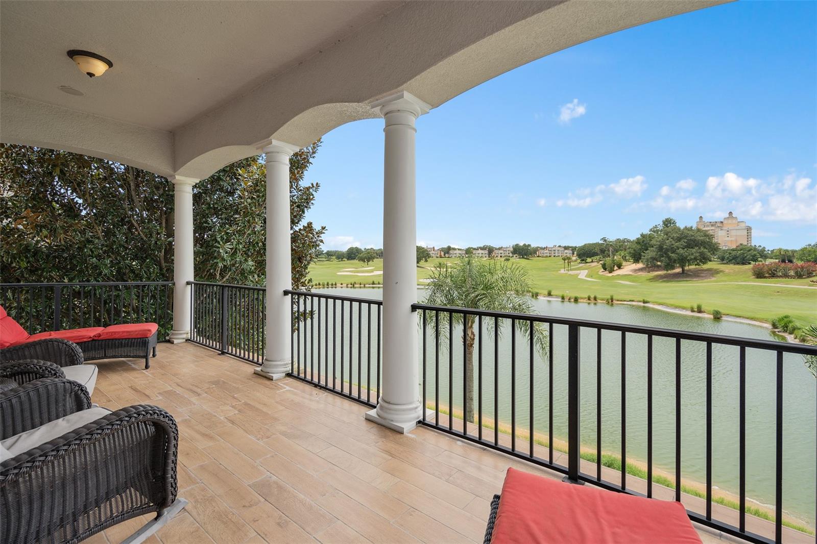 1402 Titian Ct Property Photo 38