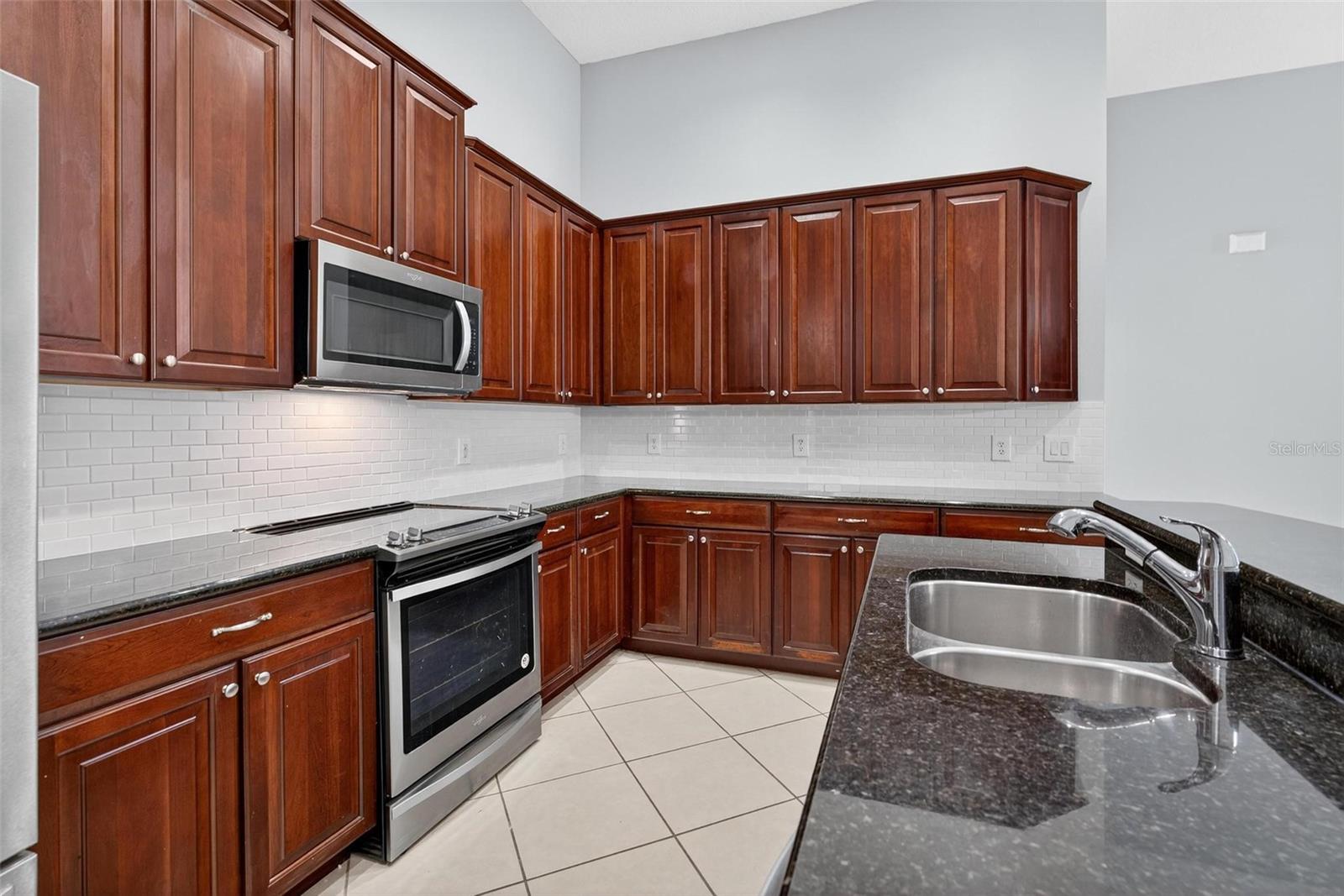 7296 Vista Park Blvd Property Photo 16
