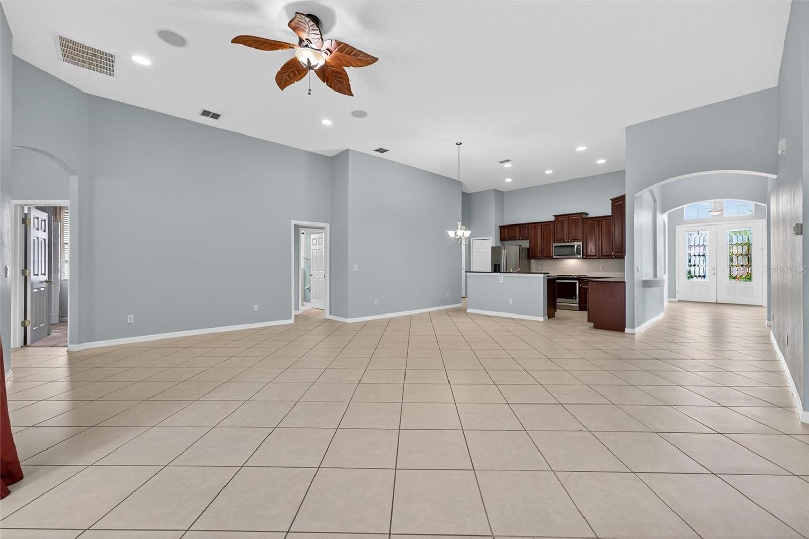 7296 Vista Park Blvd Property Photo 19
