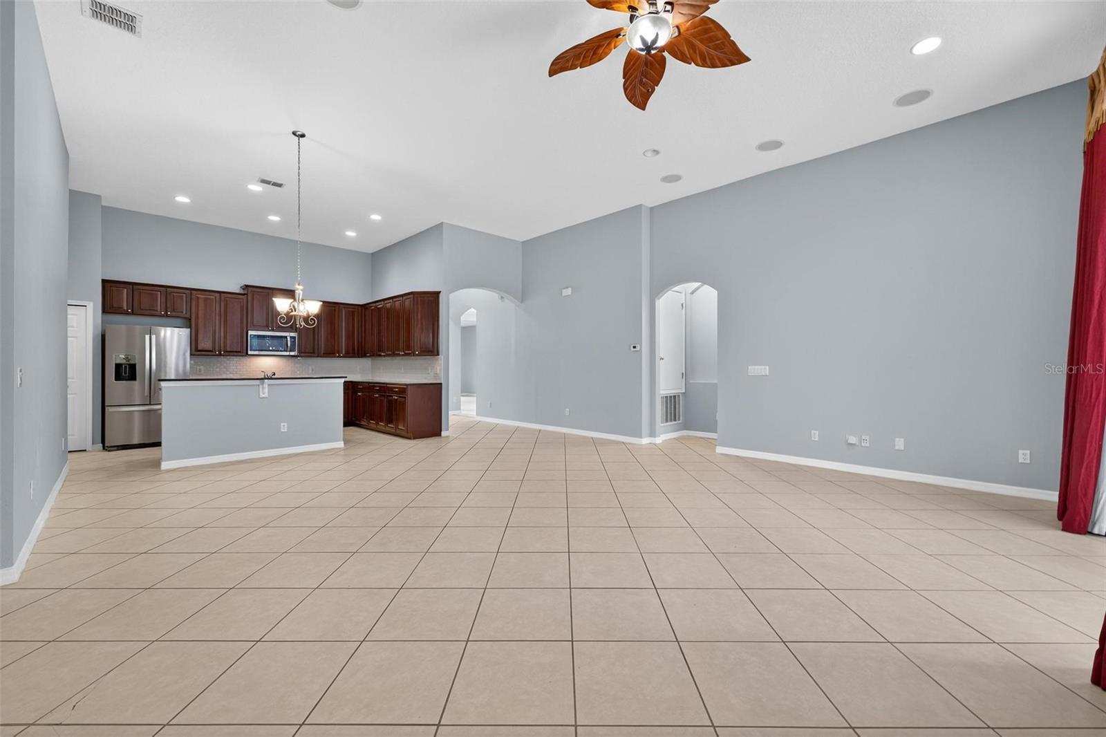 7296 Vista Park Blvd Property Photo 20