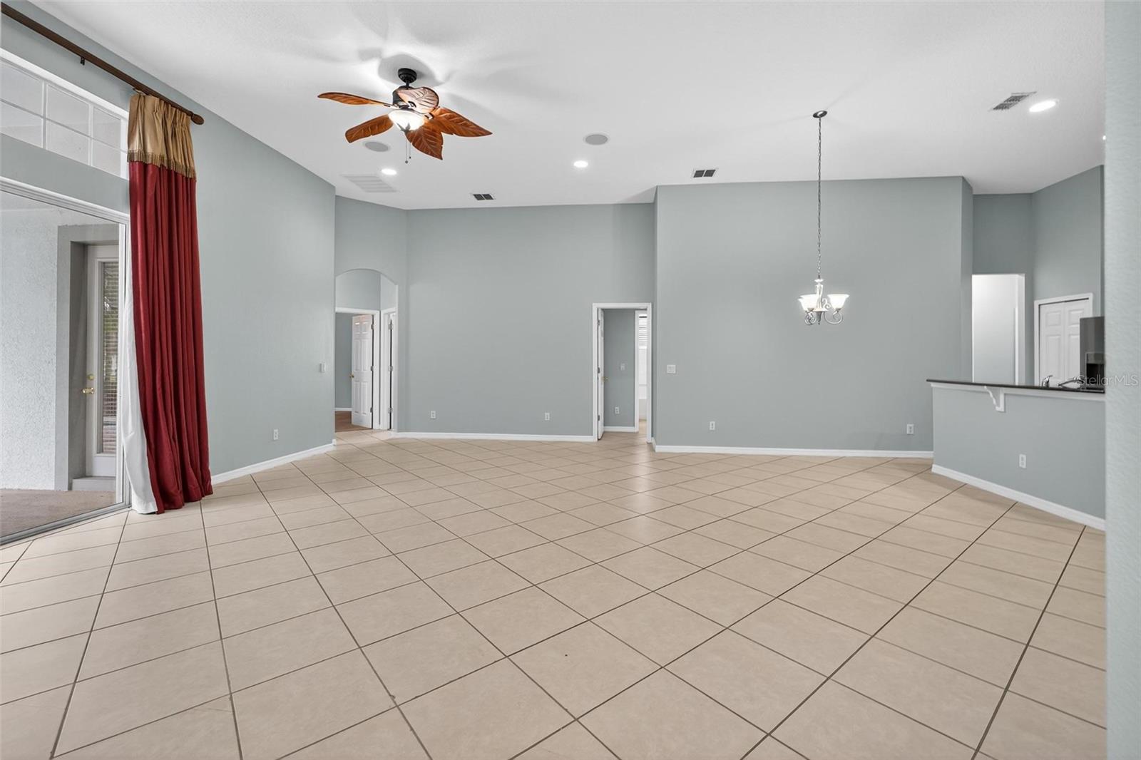 7296 Vista Park Blvd Property Photo 21