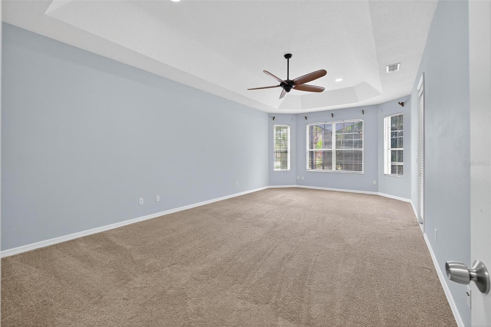 7296 Vista Park Blvd Property Photo 26