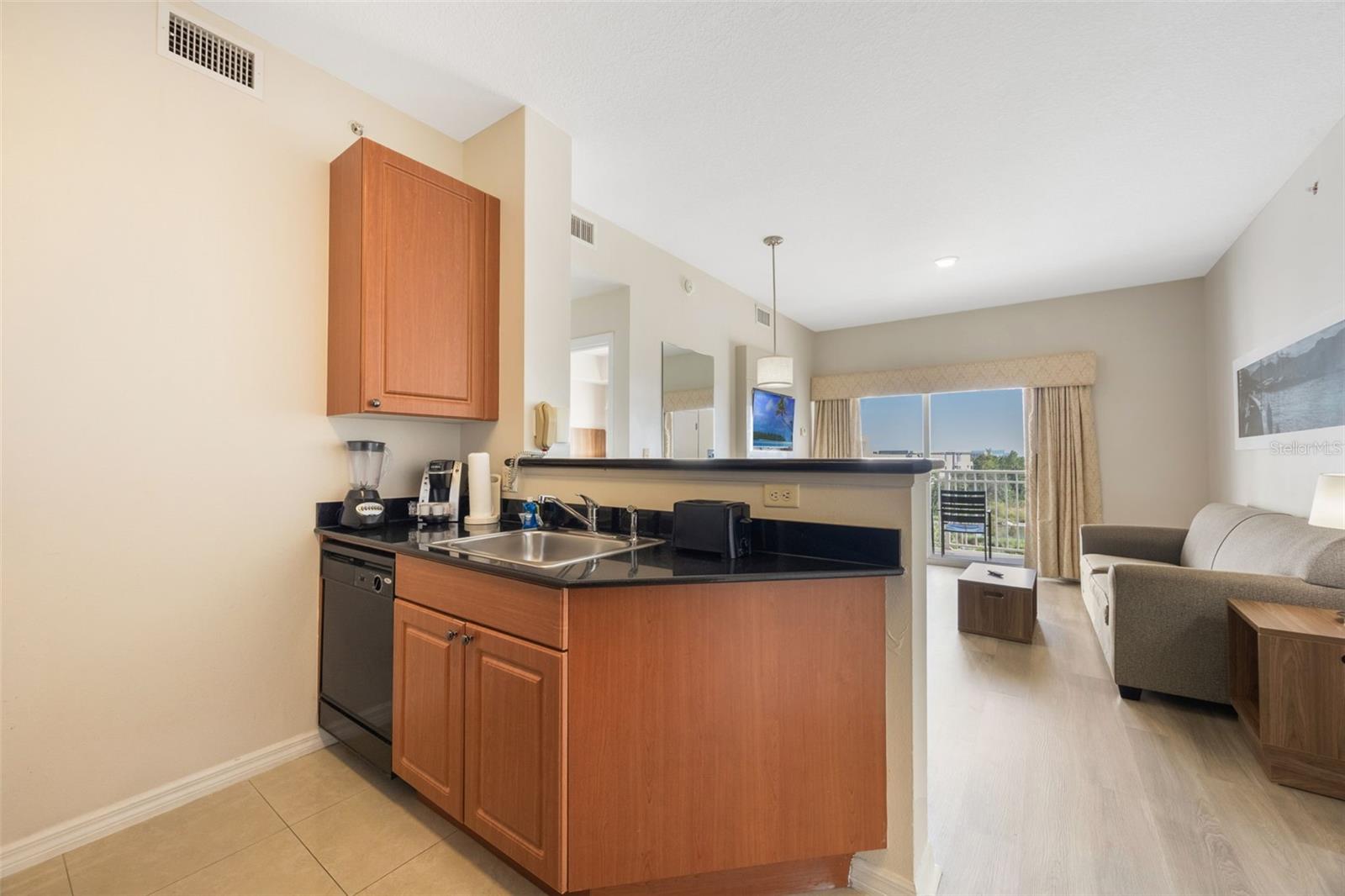 7383 Universal Blvd #607 Property Photo 10