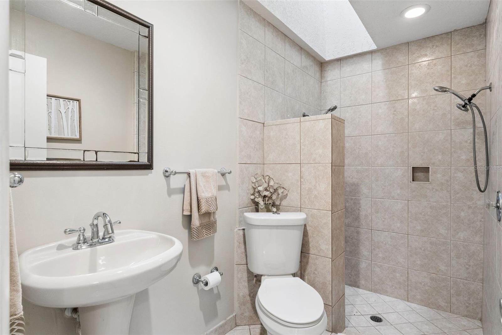 4574 Sailbreeze Ct Property Photo 36