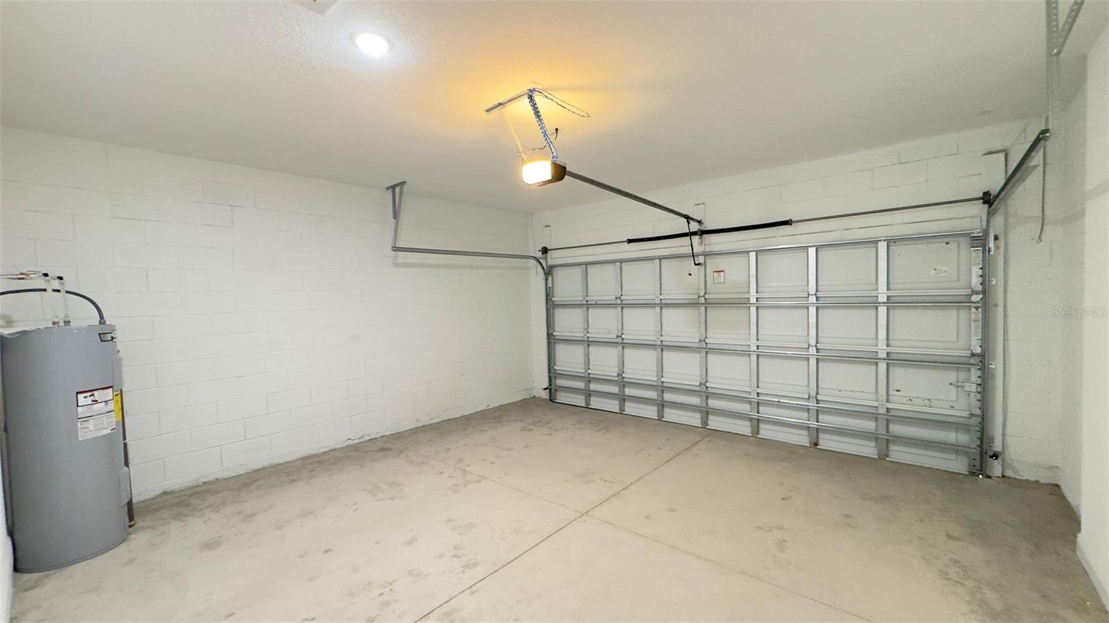 6627 N Huntington Ter Property Photo 12