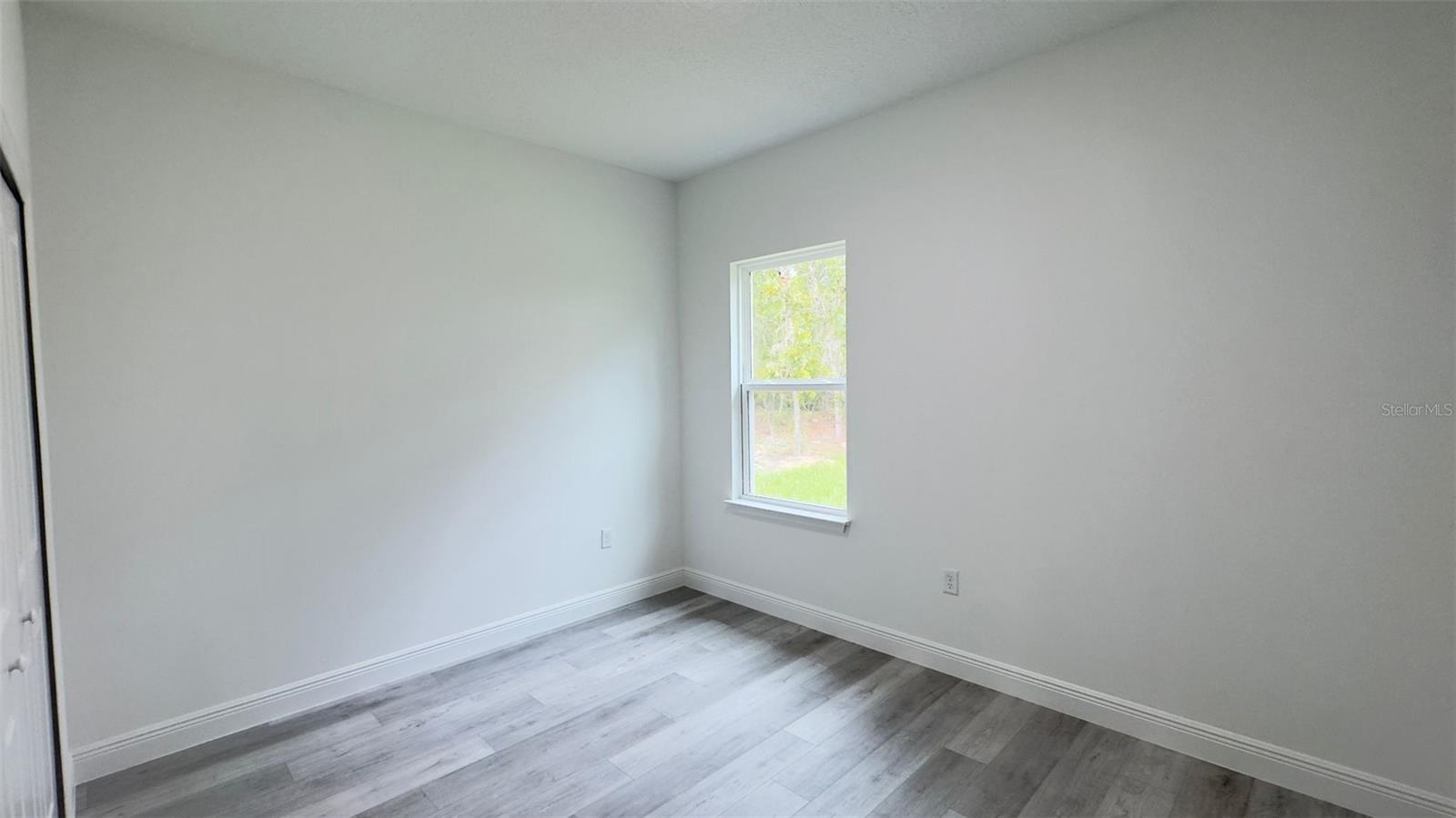 6627 N Huntington Ter Property Photo 13