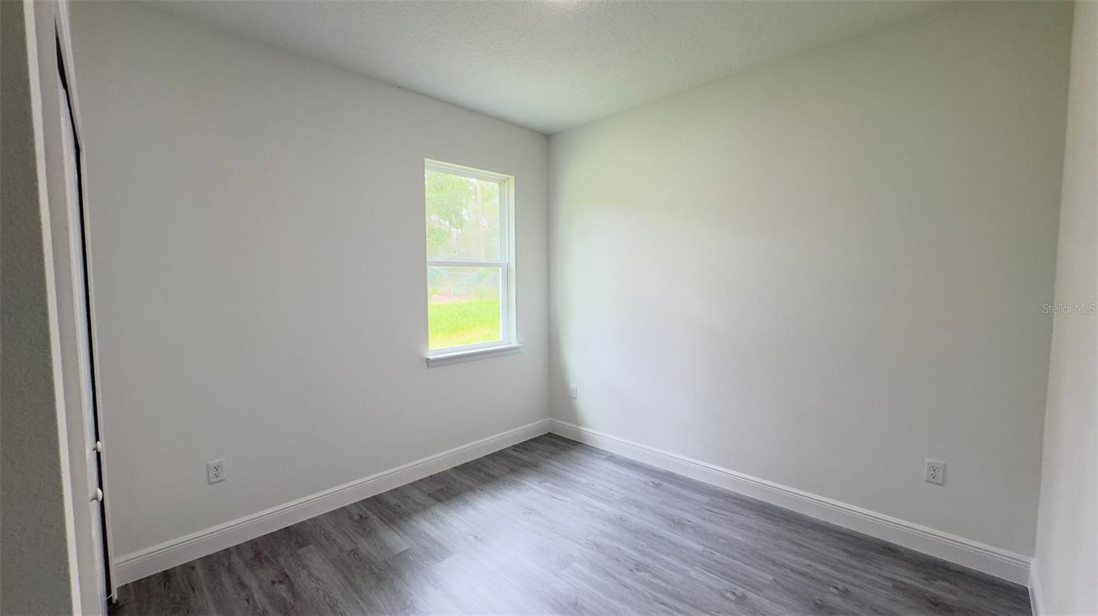 2827 W Xenox Dr Property Photo 13