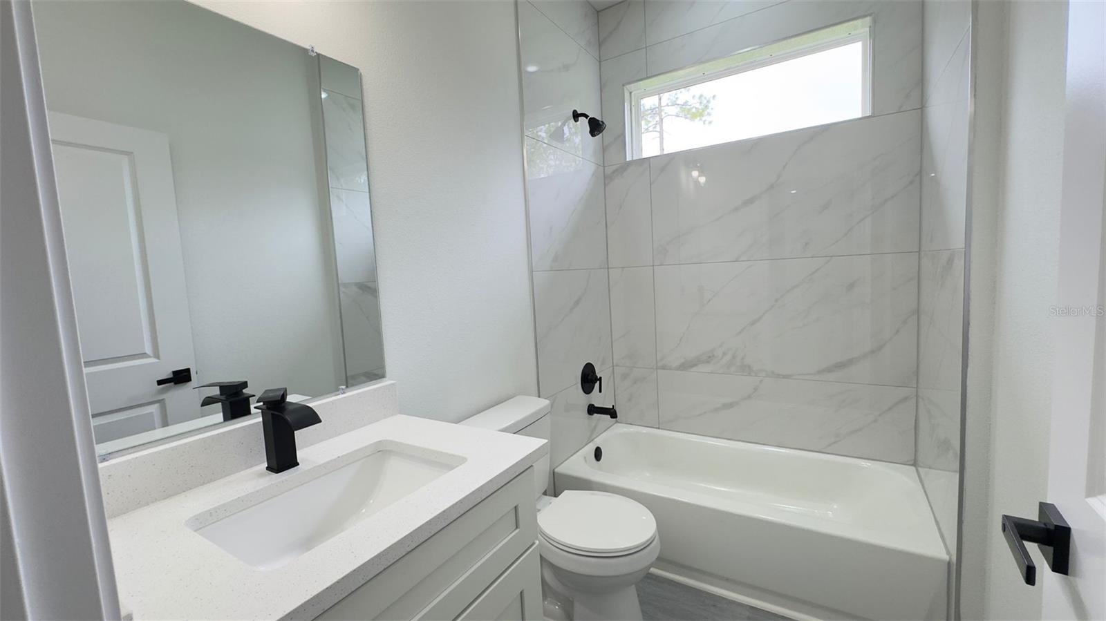 2827 W Xenox Dr Property Photo 15