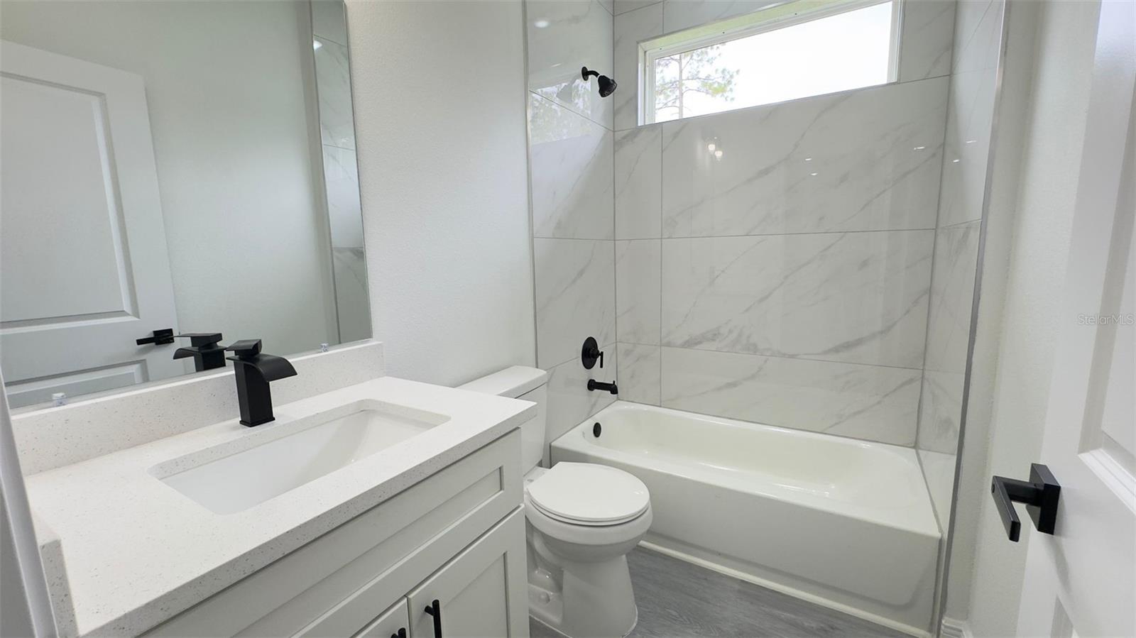 2827 W Xenox Dr Property Photo 18