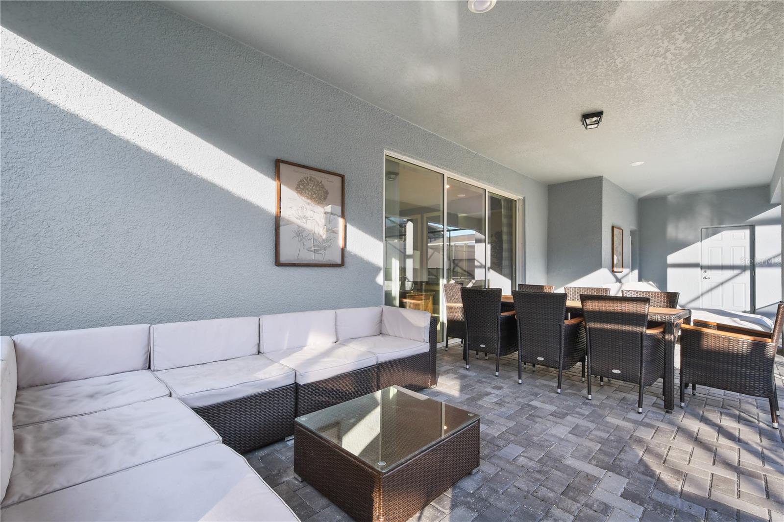 2060 Lelani Cir Property Photo 61