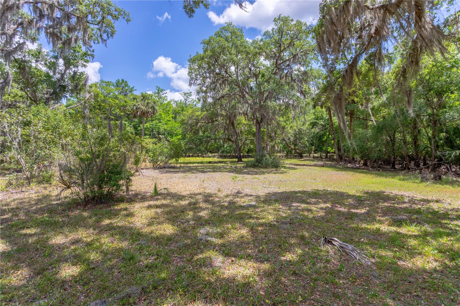 O6344072 Property Photo 27