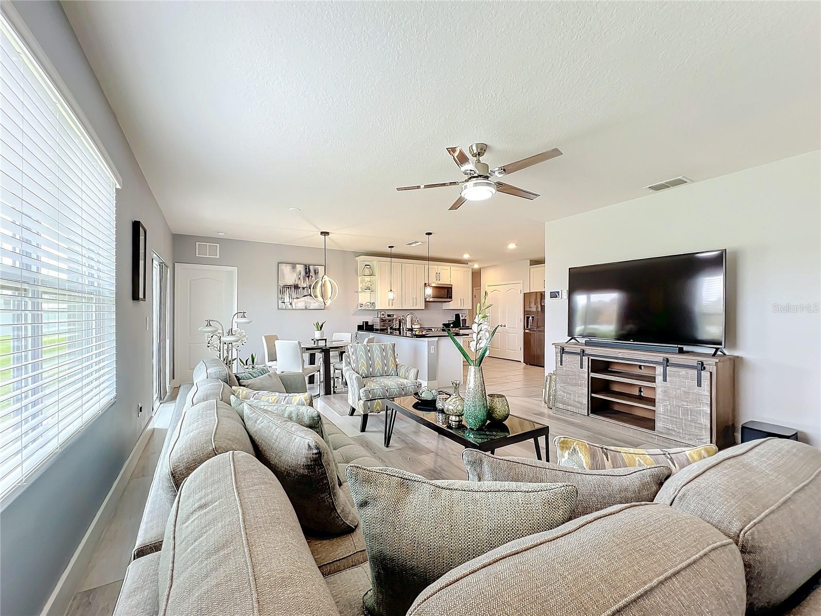 440 Burnham Cir Property Photo 14