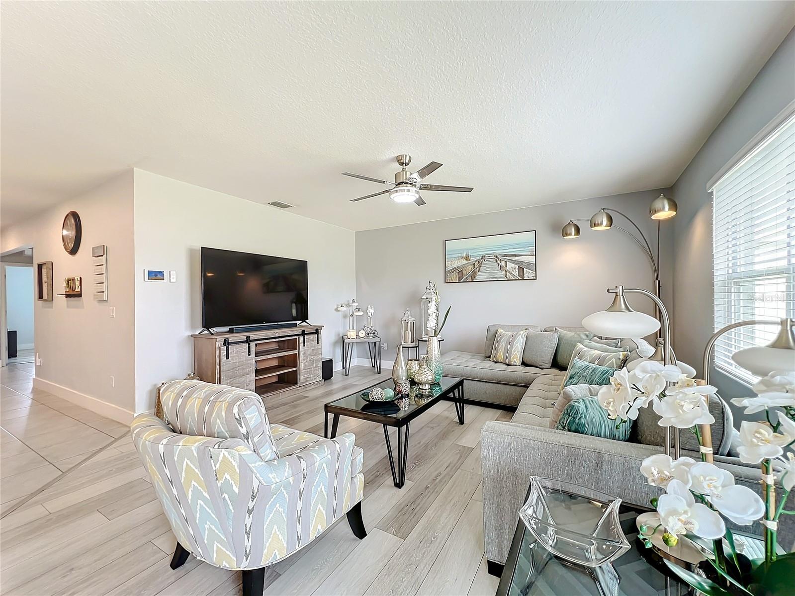 440 Burnham Cir Property Photo 15