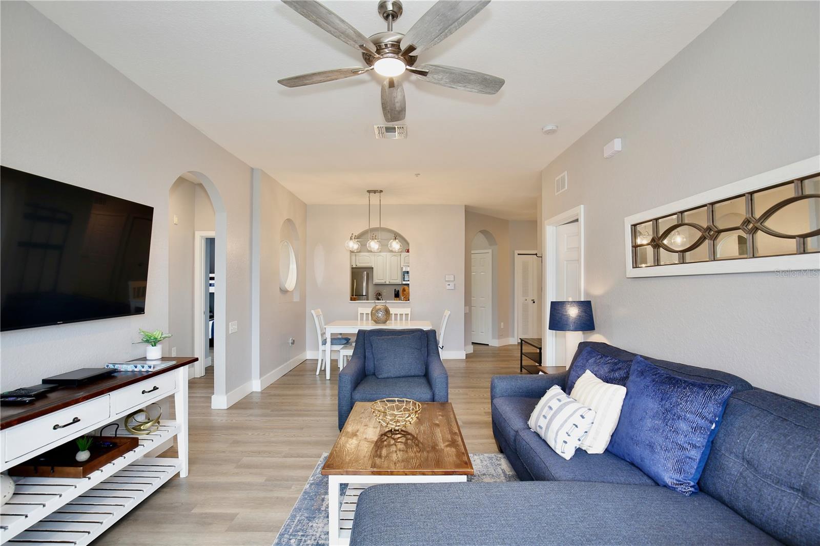 2821 Almaton Loop #301 Property Photo 10