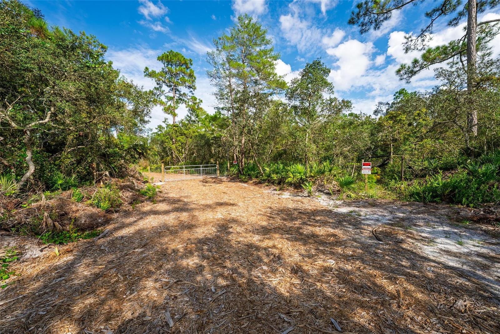 52215 State Road 19 Property Photo 10