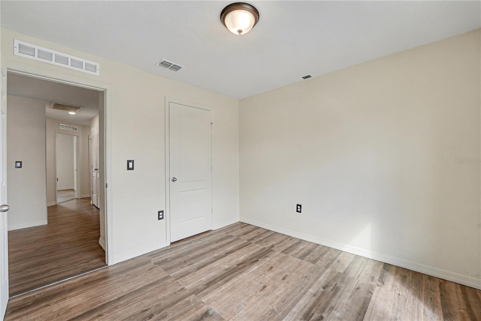 104 Jasmine Cir Property Photo 23