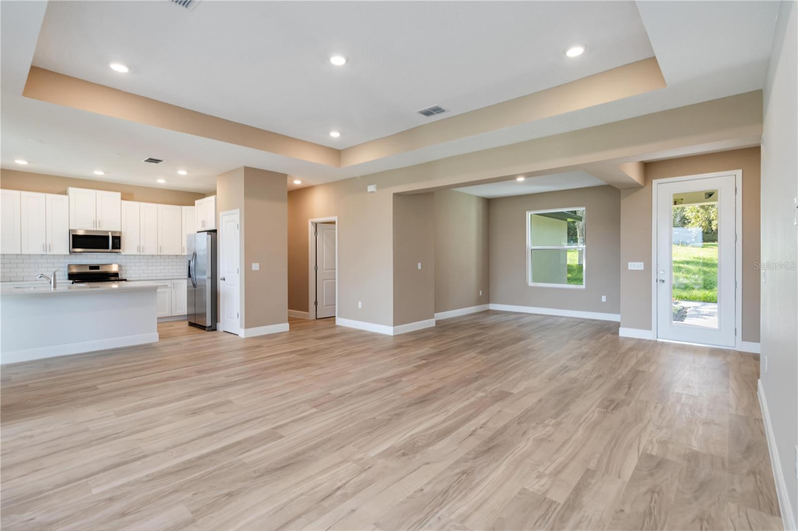 11110 Oleander Dr Property Photo 6