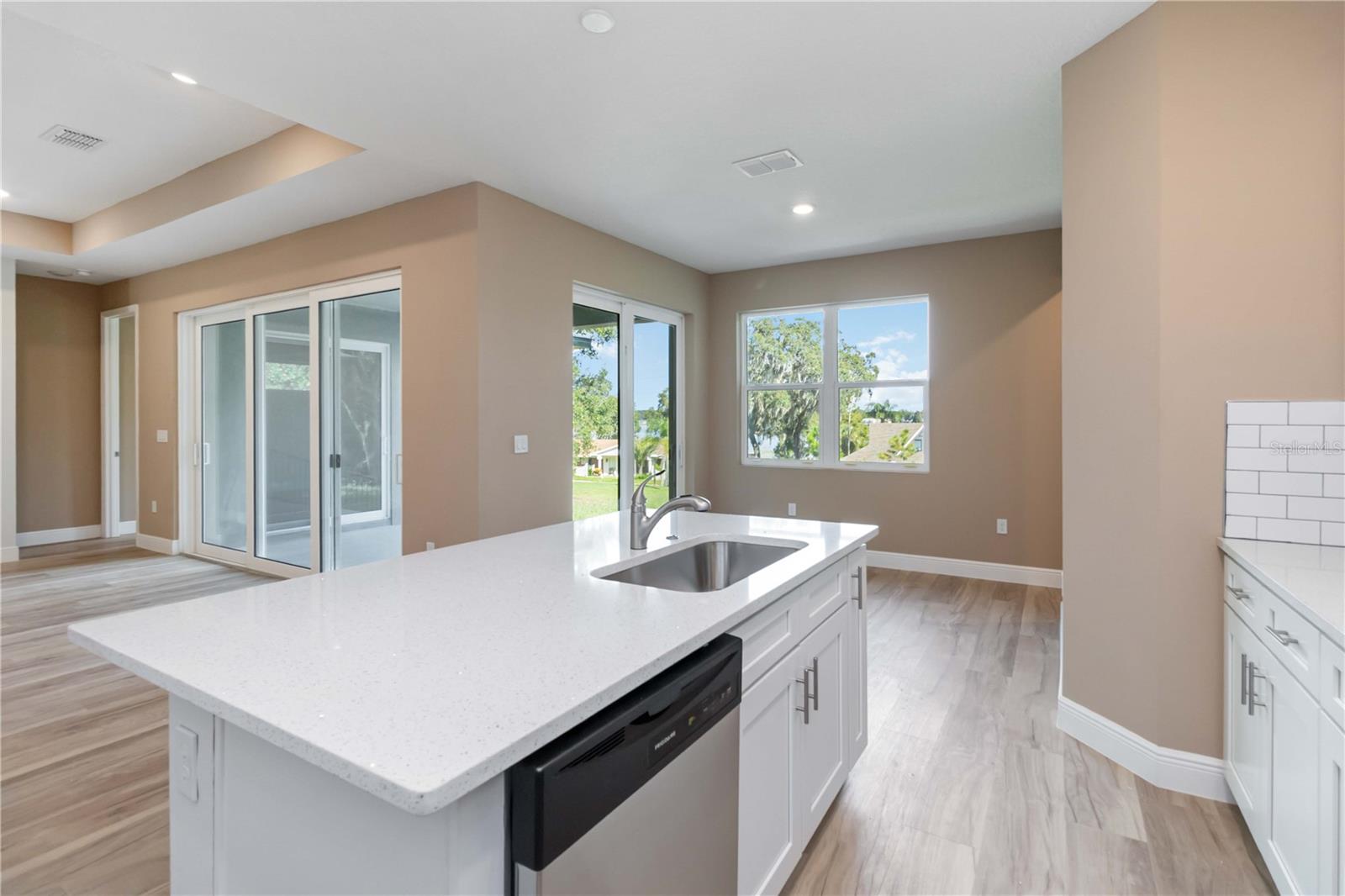 11110 Oleander Dr Property Photo 10