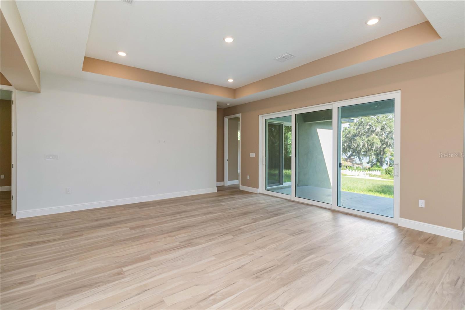 11110 Oleander Dr Property Photo 14