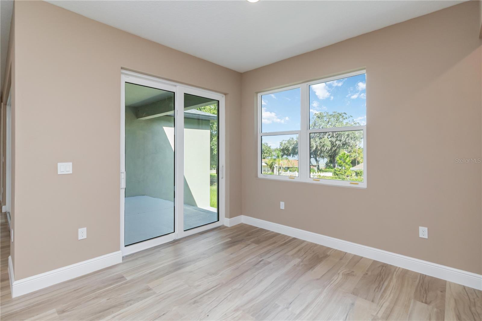 11110 Oleander Dr Property Photo 18