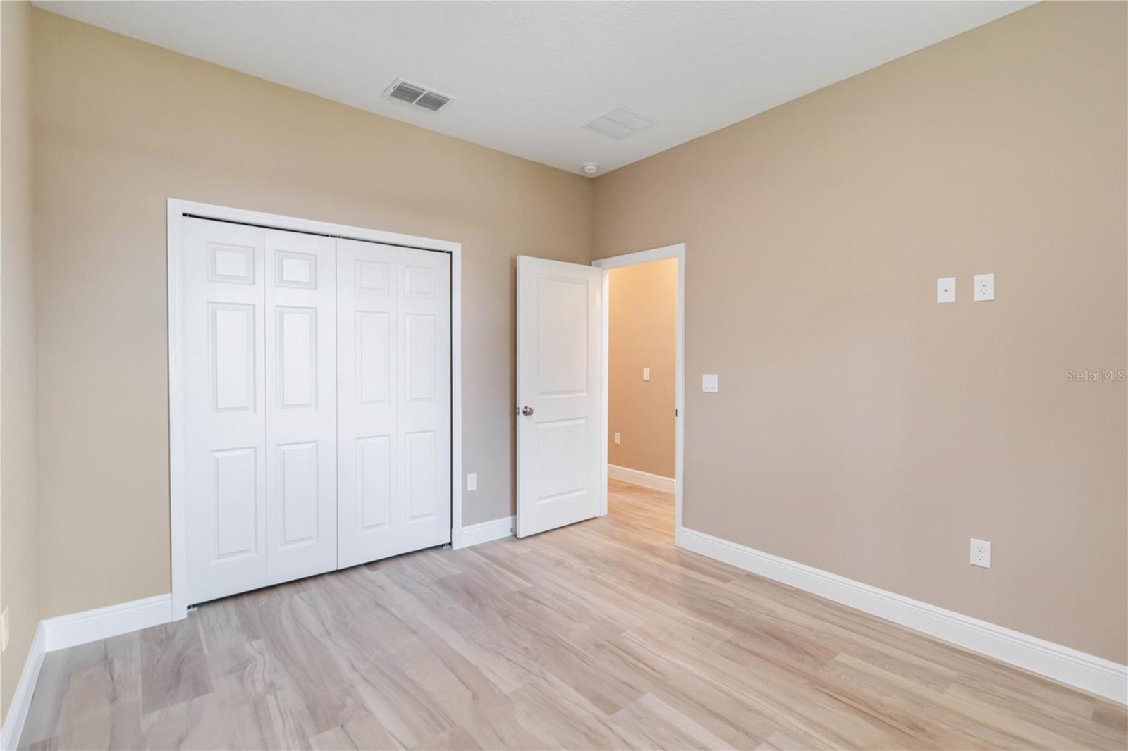 11110 Oleander Dr Property Photo 32