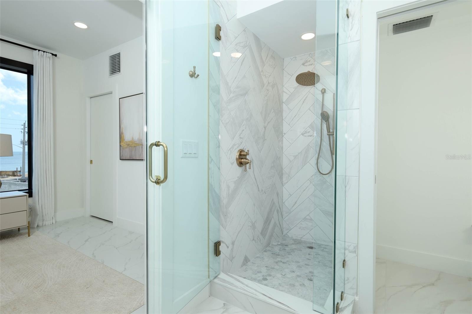 2360 Ocean Shore Blvd #18 Property Photo 38
