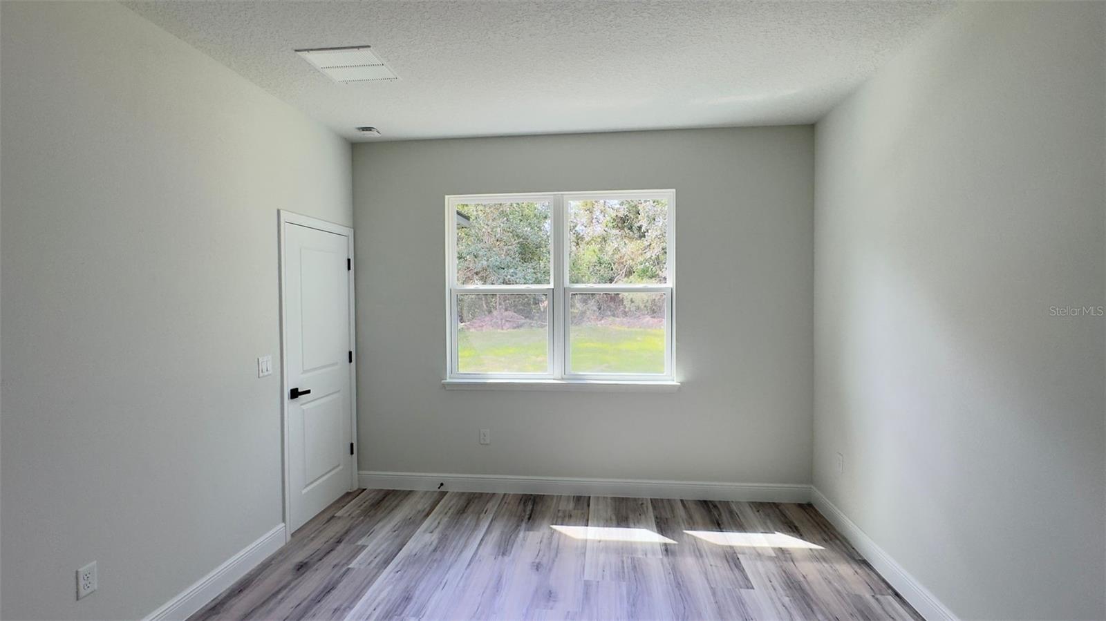 3462 W Century Blvd Property Photo 6