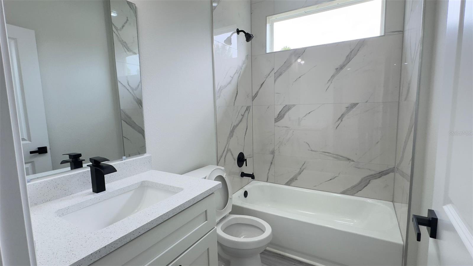 3462 W Century Blvd Property Photo 12