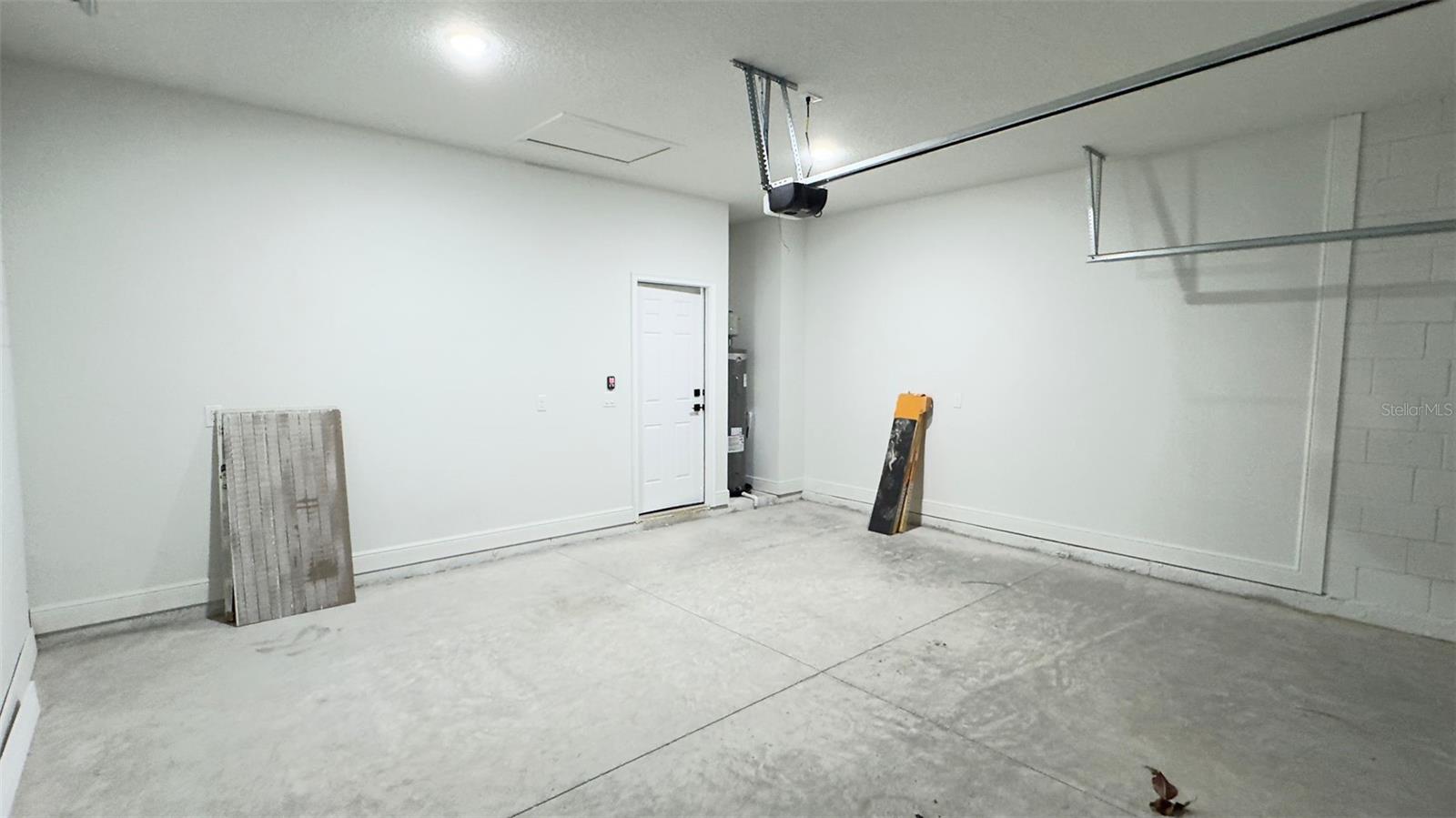 3462 W Century Blvd Property Photo 17