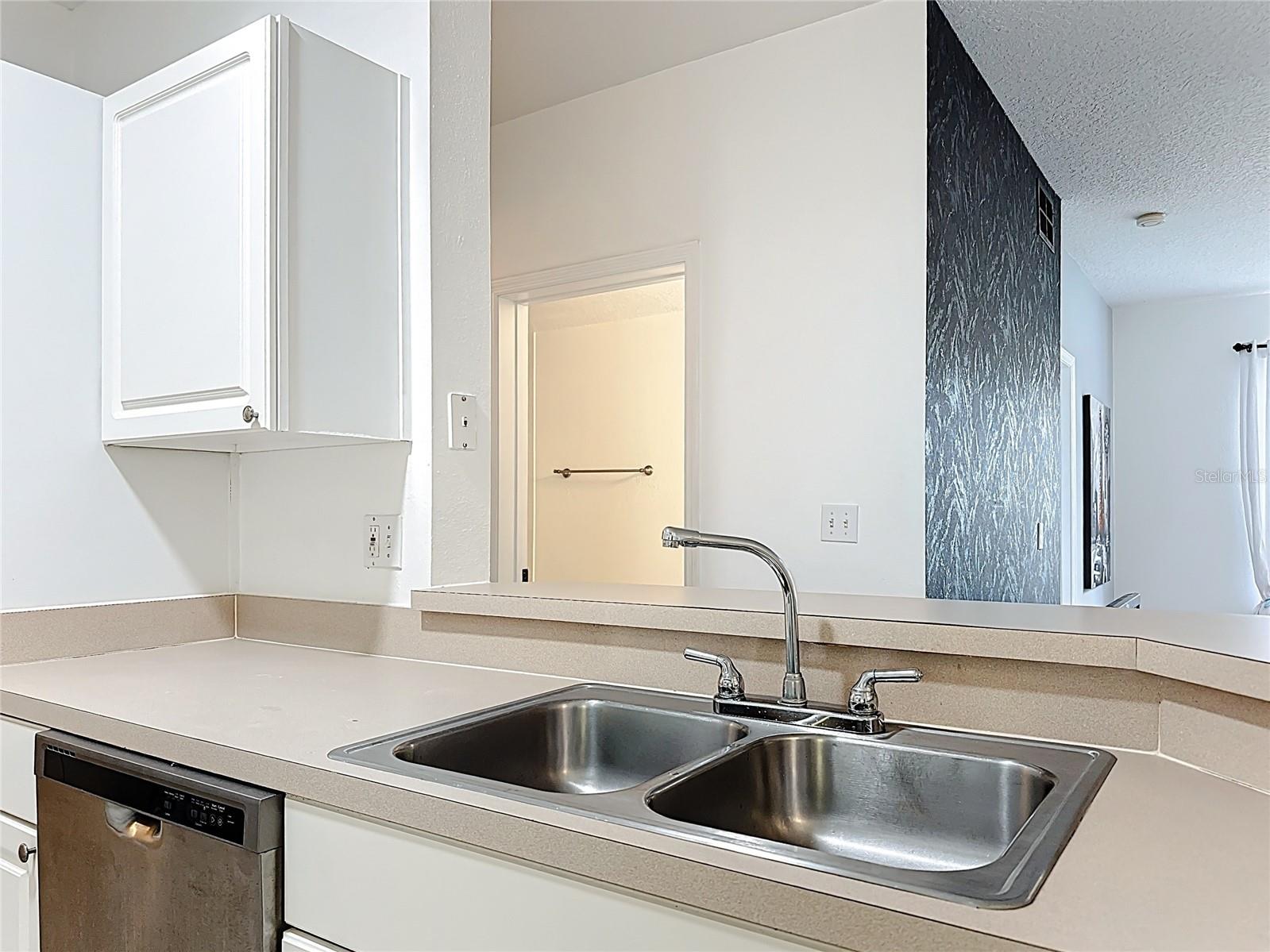 5548 Metrowest Blvd #209 Property Photo 12