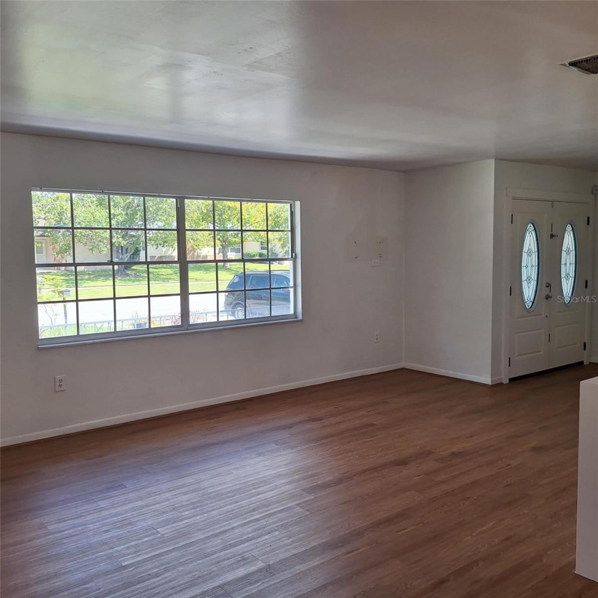 514 Spring Oaks Blvd Property Photo 4