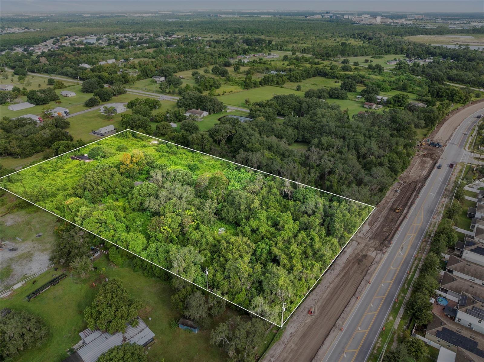 4345 Boggy Creek Rd Property Photo 3