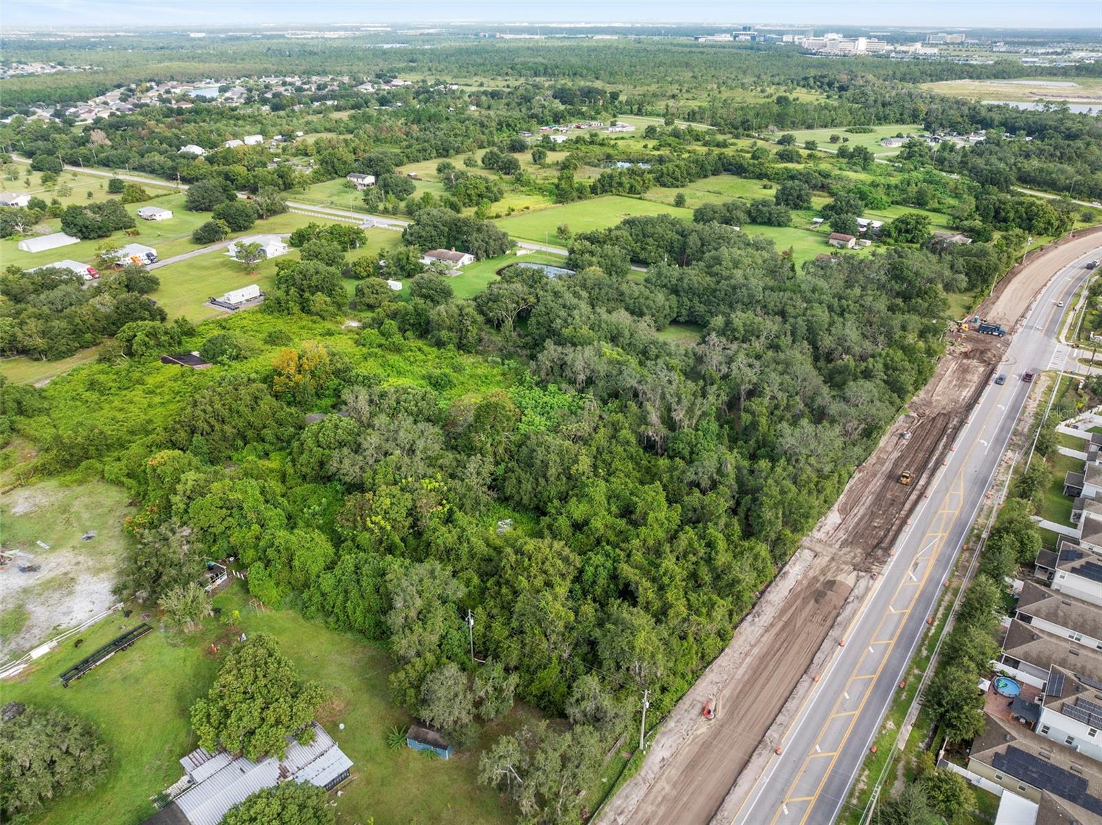 4345 Boggy Creek Rd Property Photo 4