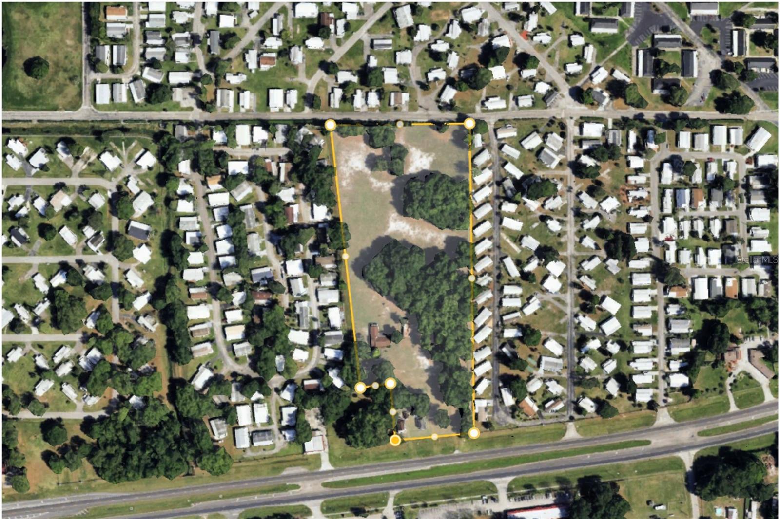 4011 S Orange Blossom Trl Property Photo 4