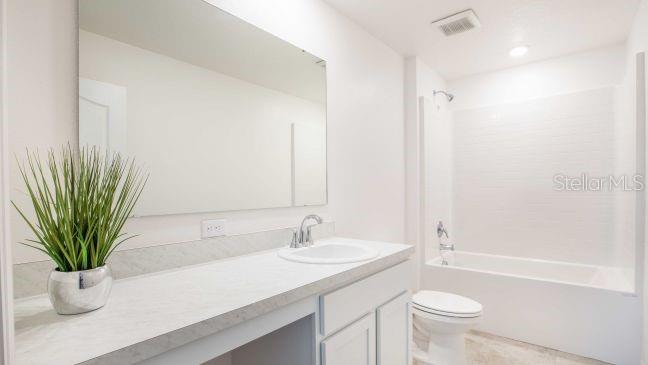 1531 Campbell St Property Photo 15