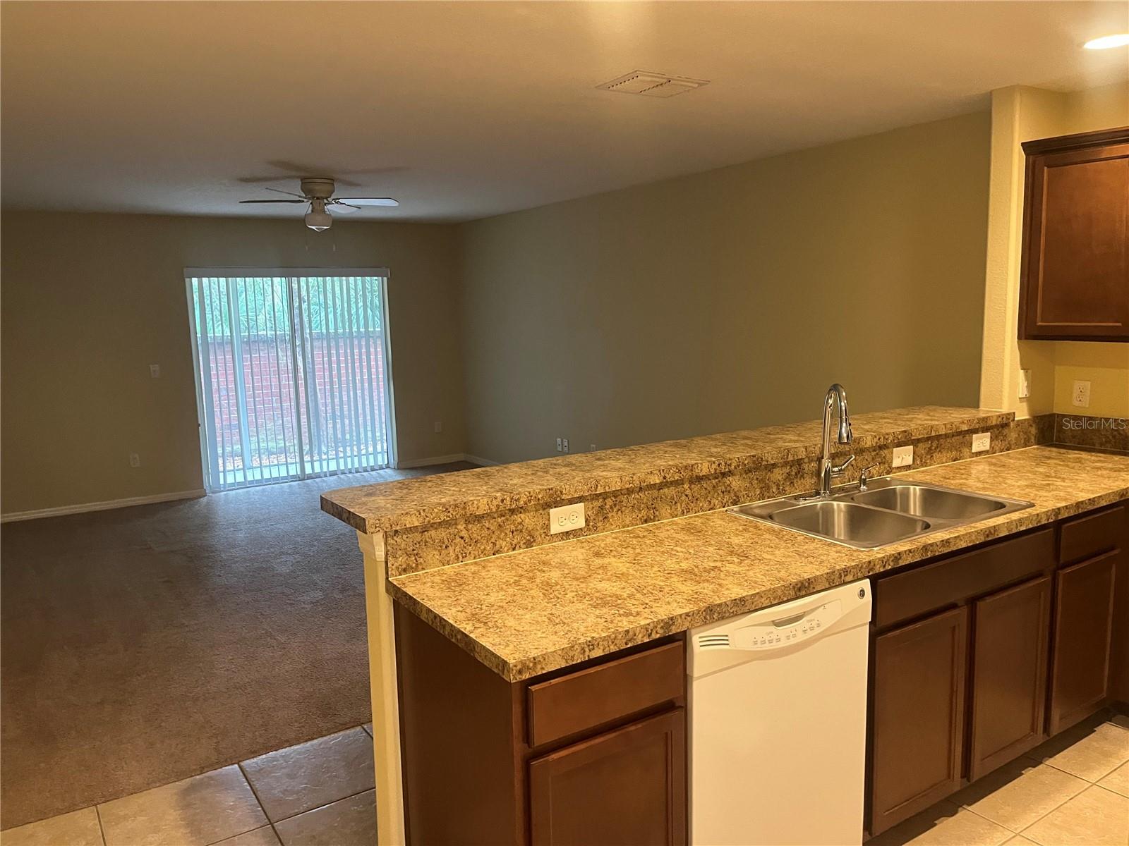 228 Carina Cir Property Photo 6