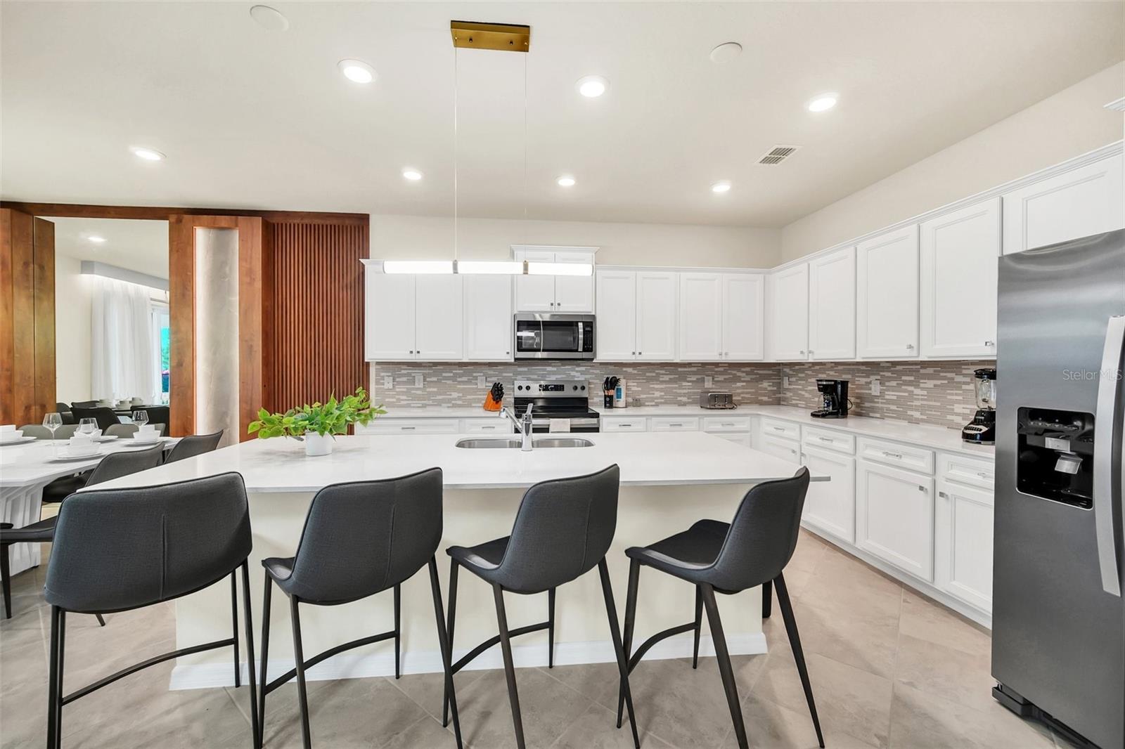 16248 Saint Martin St Property Photo 11