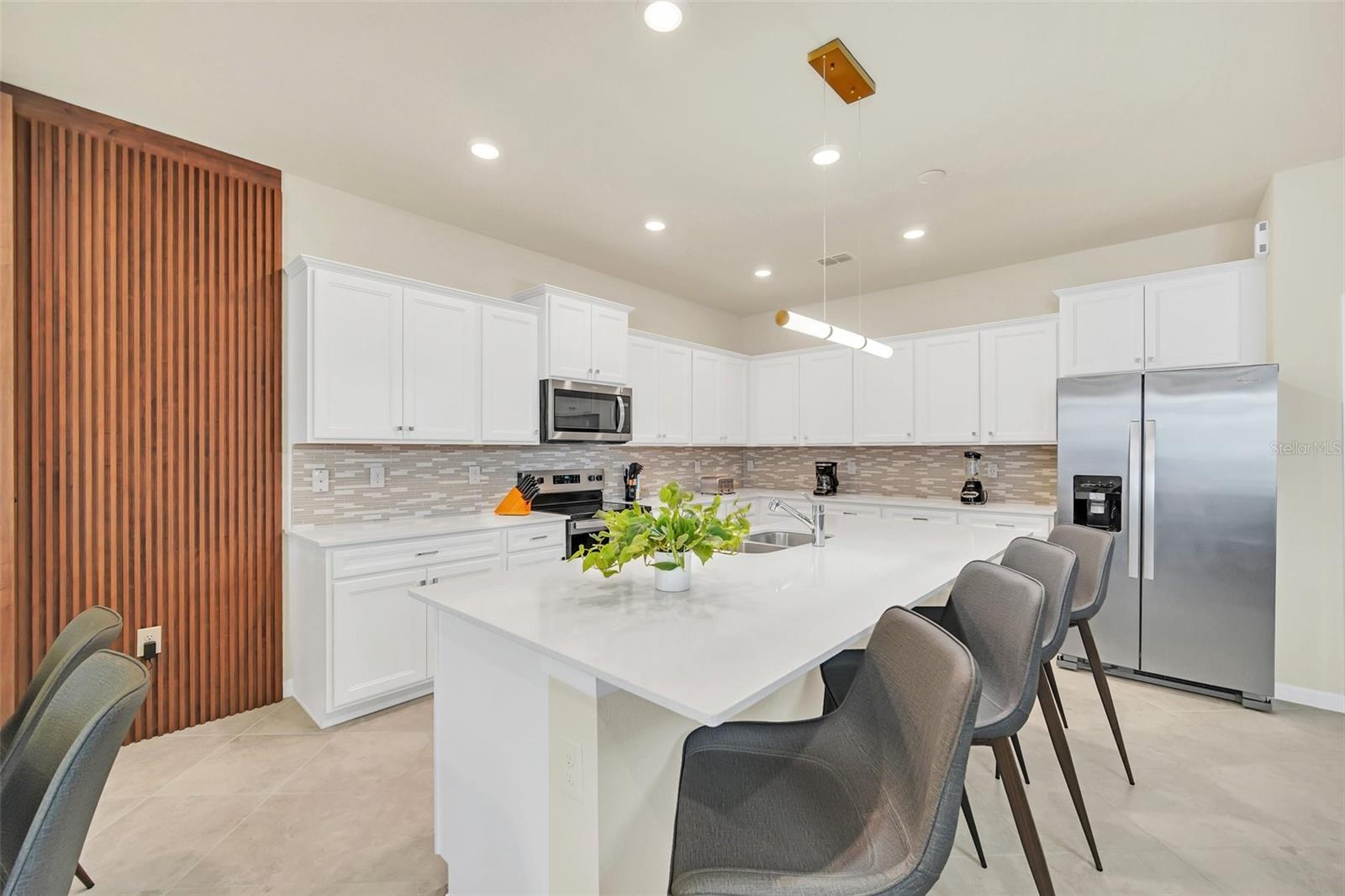 16248 Saint Martin St Property Photo 12