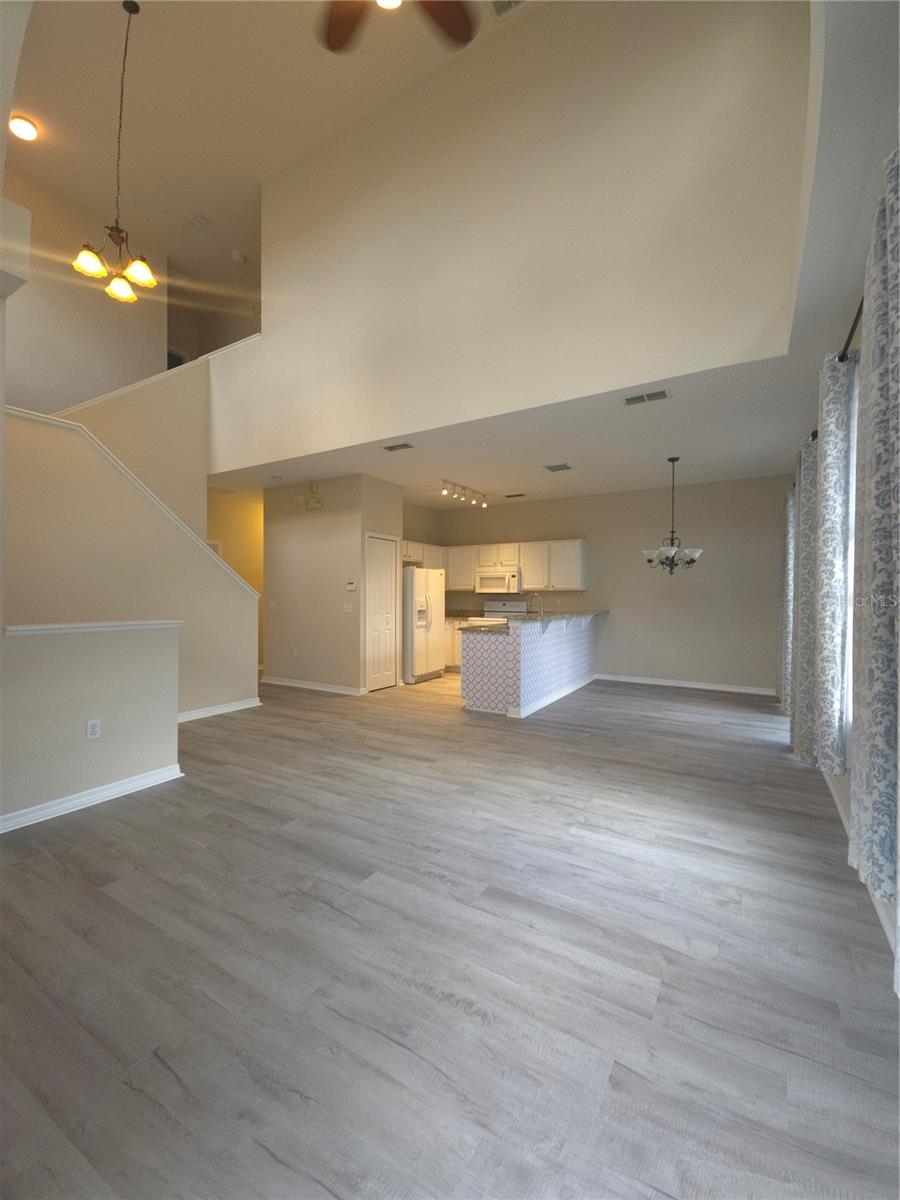 102 Monroe Cir Property Photo 6