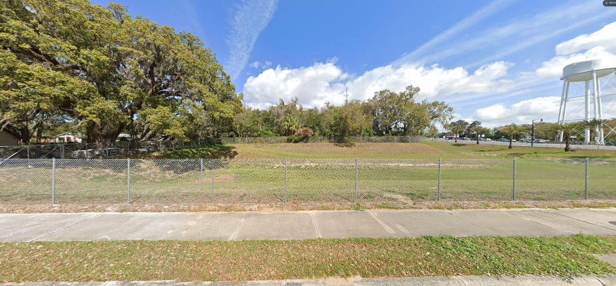 1216 E Main St Property Photo 1