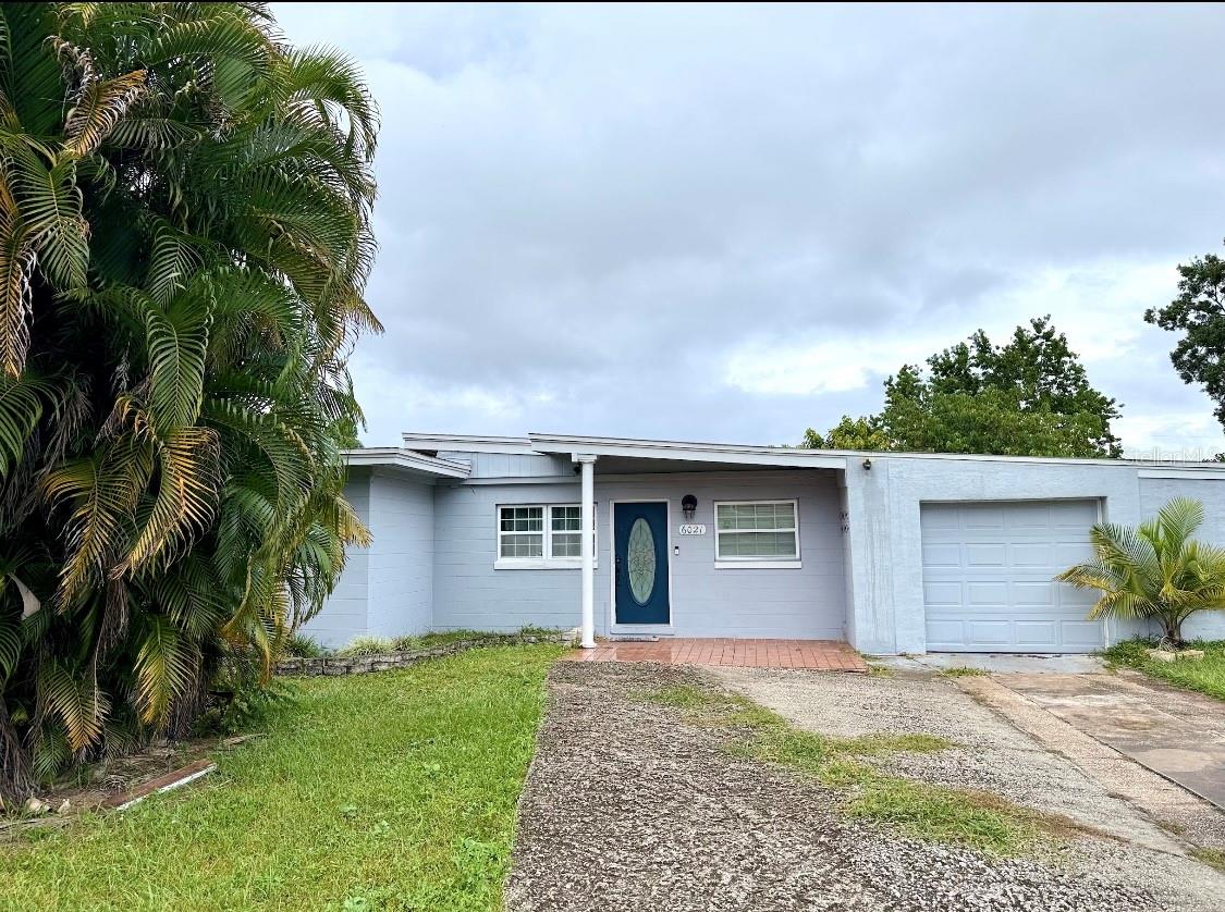 6021 Yucatan Dr Property Photo 1
