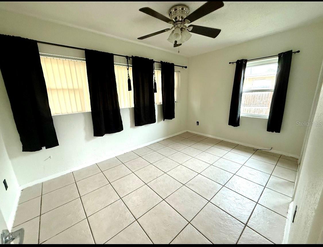6021 Yucatan Dr Property Photo 11