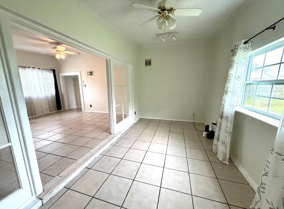 6021 Yucatan Dr Property Photo 15