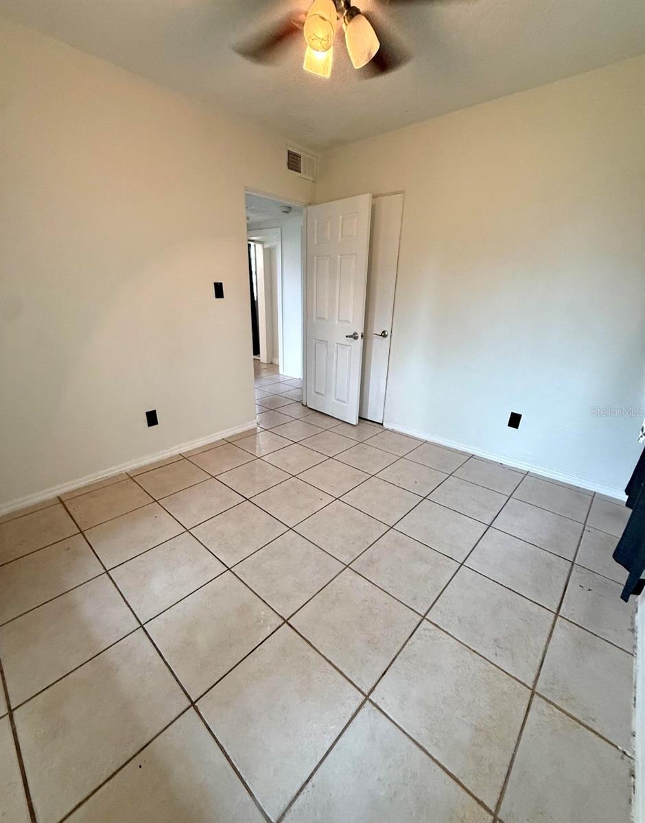 6021 Yucatan Dr Property Photo 17