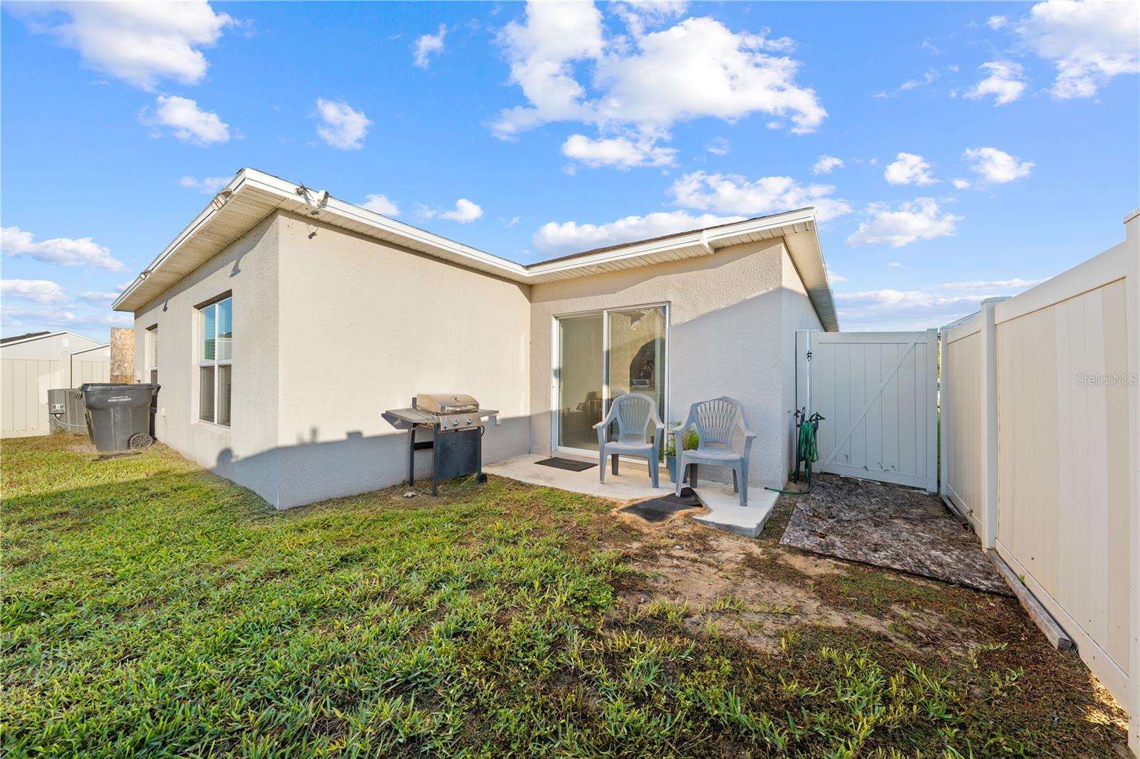608 Meadow Bend Dr Property Photo 15