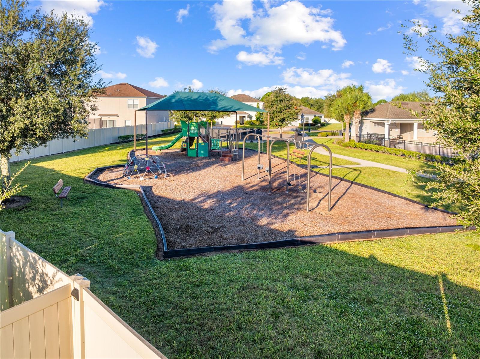 608 Meadow Bend Dr Property Photo 24