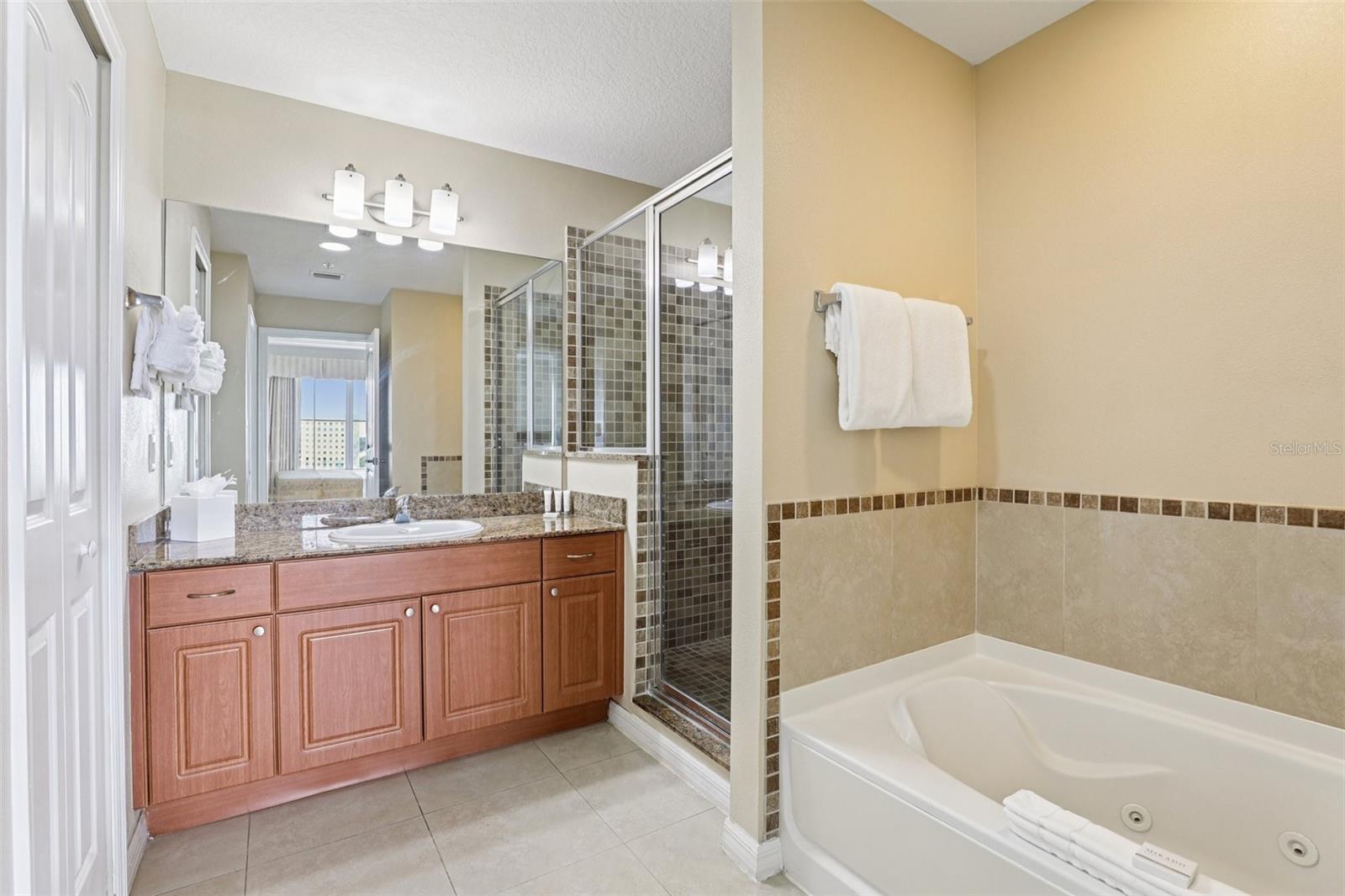 7383 Universal Blvd #910 Property Photo 14