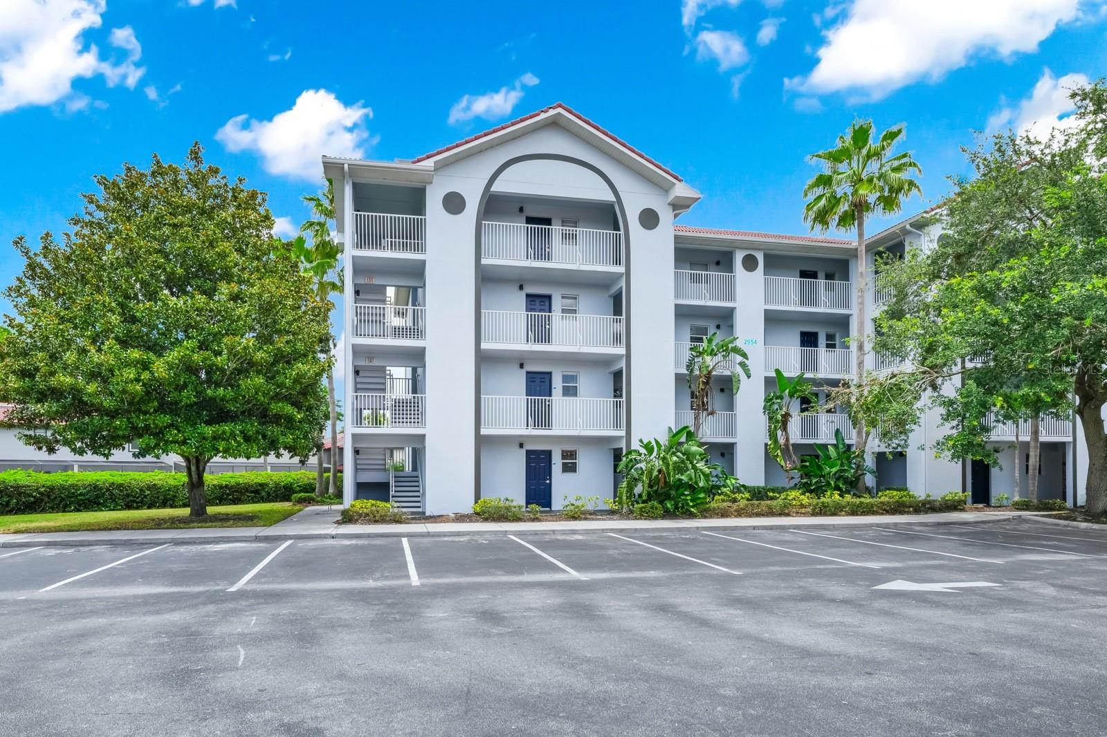 2954 Sadina St #tower 3 Property Photo 2